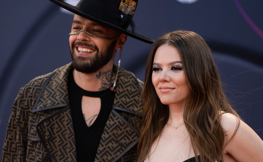 Jesse Y Joy