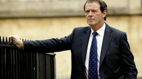Detective Inspector Lewis (Kevin Whatley) is missing something.