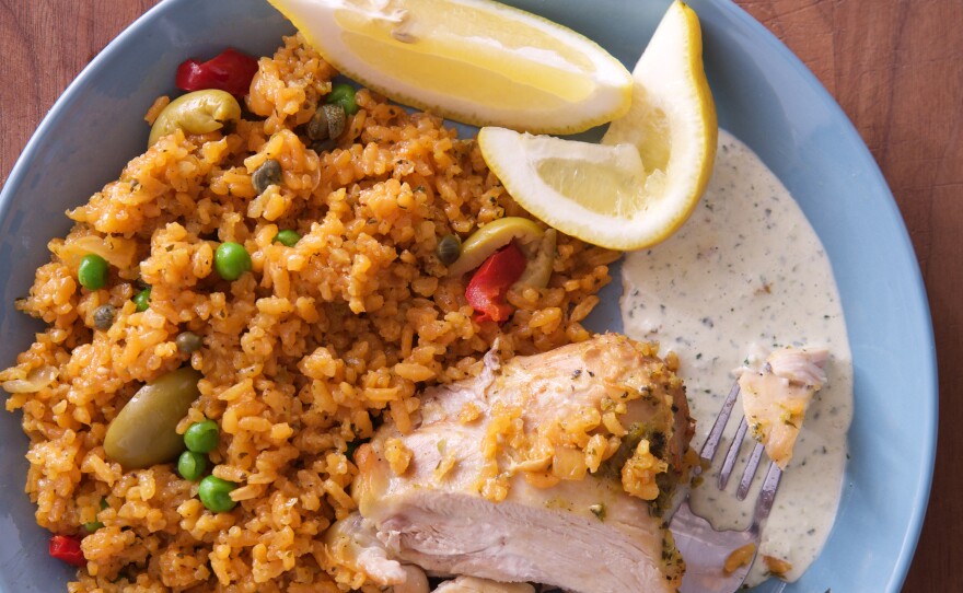 Arroz con pollo.