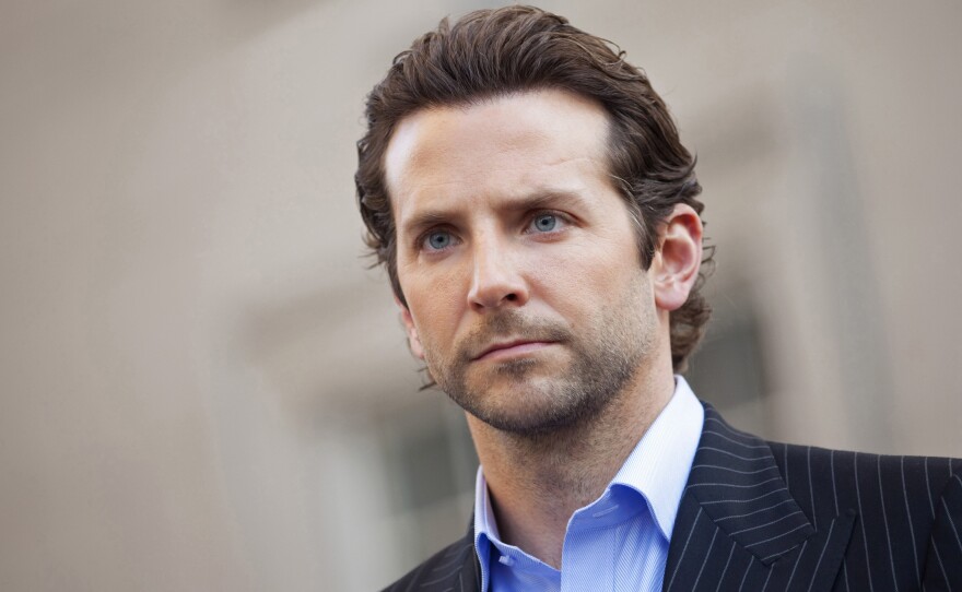 Despite what it looks like in the ads, Bradley Cooper does not really show his abs in "Limitless."