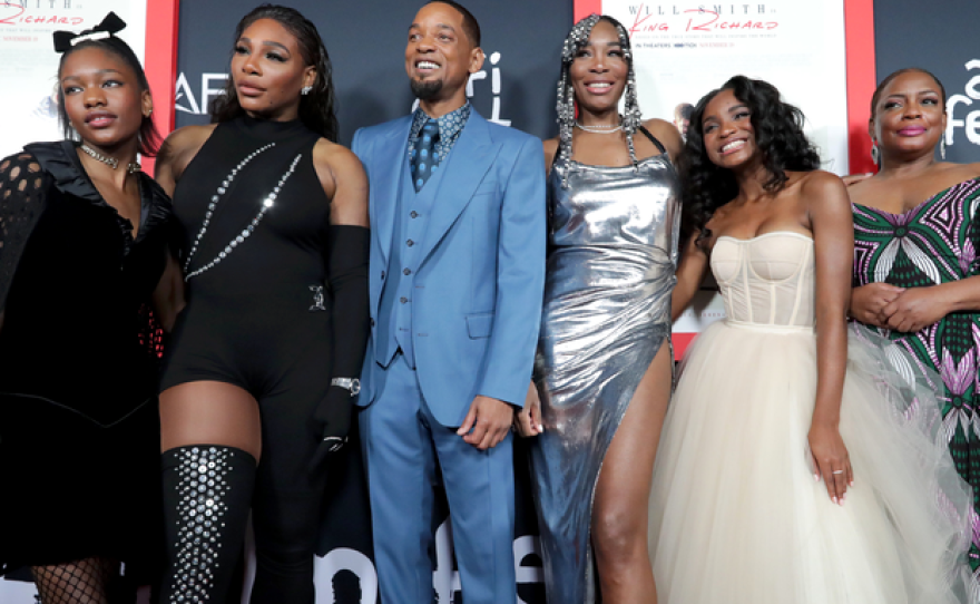The cast of King Richard at the Los Angeles Premiere AFI Fest 2021 (L-R: Demi Singleton, Serena Williams, Will Smith, Venus Williams, Saniyya Sidney, Aunjanue Ellis).