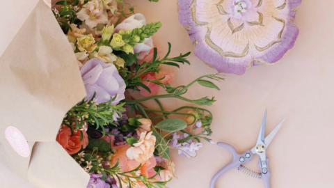 Flower Arranging + Floral Sourdough Scoring