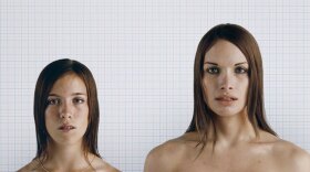 Charlie White's "Teen and Transgender Comparative Study #1,: 2008
Chromogenic Print, 67,3 x 91, 5 cm

