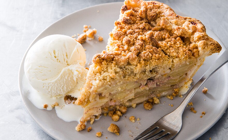 Pennsylvania Dutch Apple Pie