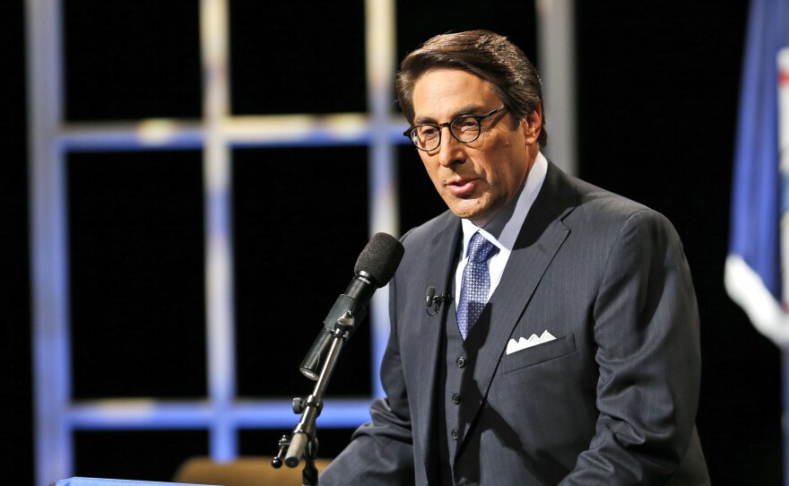 Jay Sekulow introduces Republican presidential candidate Jeb Bush in 2015.