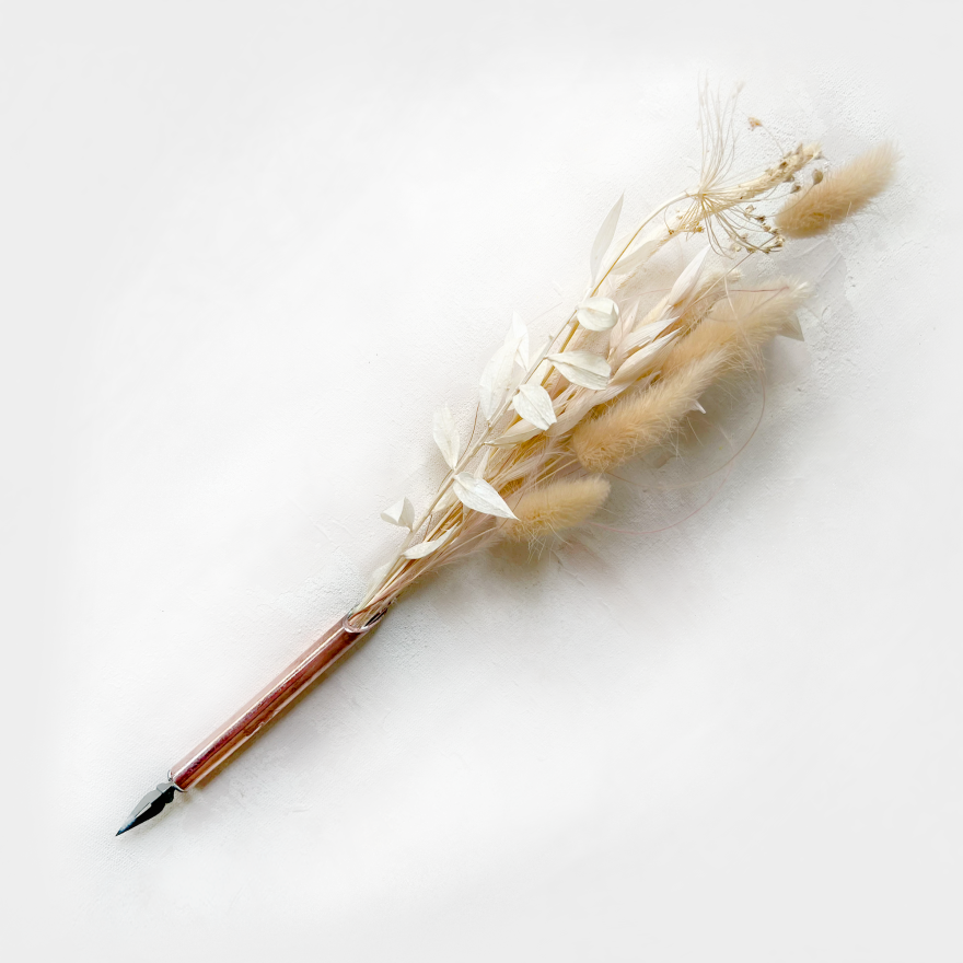 This delicate floral quill by Kous not only produces beautiful calligraphy but also serves as a lovely piece of decor when not used for writing.