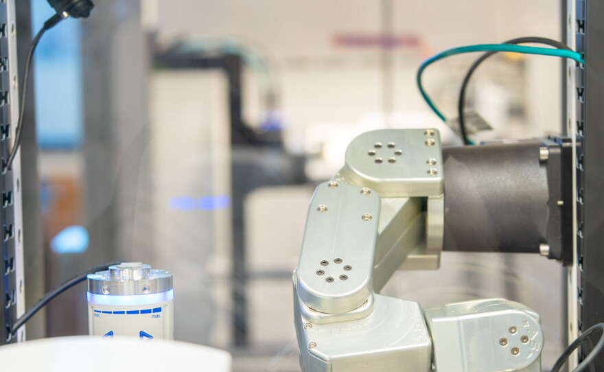 The autonomous lab works on a range of pharmaceutical , agricultural, government and other projects. One current assignment includes engineering microbes for better fertilizer and creating proteins that will make snow or ice.