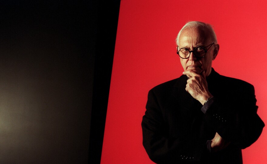 Ellsworth Kelly, shown before one of his huge pieces at Peter Carlson Enterprises, Sun Valley, in 1996, has died at the age of 92.
