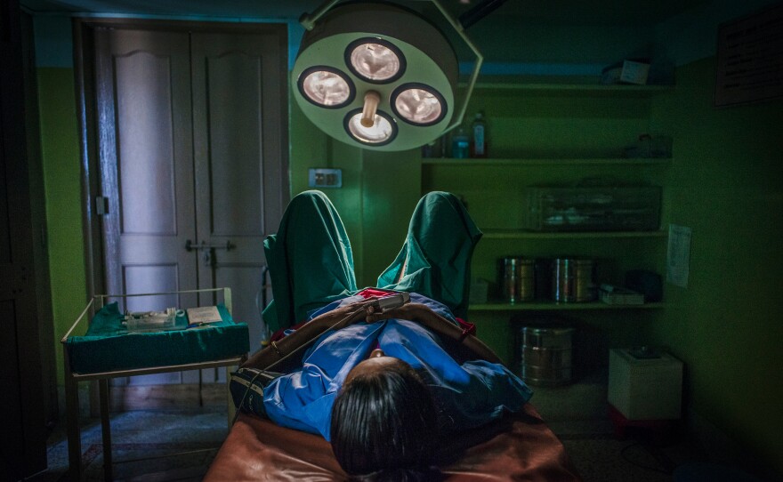 Palo Khoya, in the operating room, explains her decision: "I got an abortion because I have two little children and I would like them to grow up a little more before I can think of conceiving again and have a third and fourth child," Khoya said.