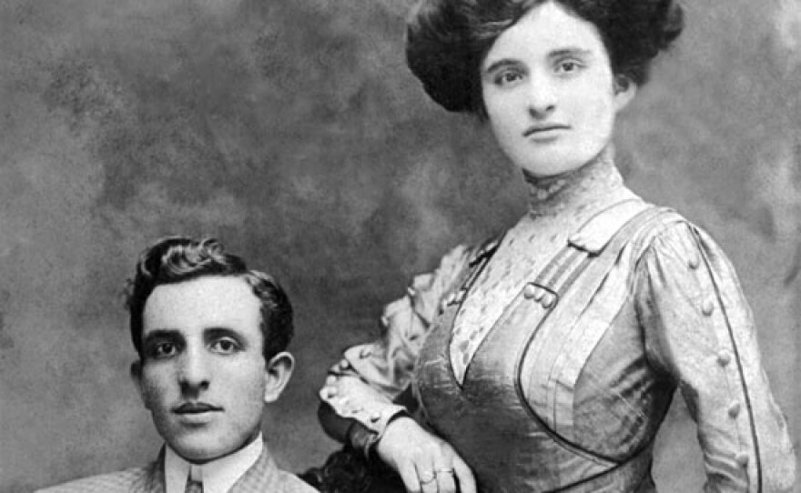 Postcard sent from Albert and Rose Maslove in America to Mr. and Miss Krieger back in the home country.