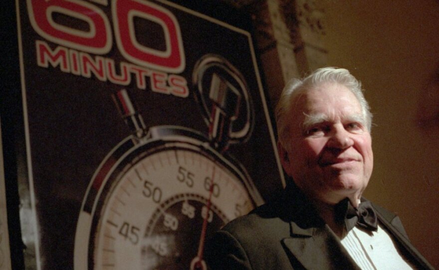 <p>Andy Rooney, commentator for CBS's <em>60 Minutes,</em> speaks at the program's 25th-anniversary party, held at the Metropolitan Museum of Art in New York on Nov. 10, 1993.</p>