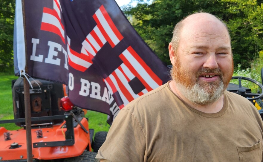 James Batchelder of West Topsham, Vermont believes the US has no national interest helping defend Ukraine. Many of the right-wing American media outlets he trusts are telling him Ukraine is a corrupt society.