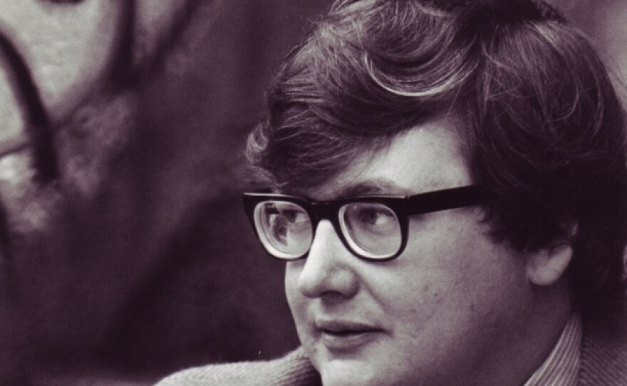 The iconic Chicago photographer Art Shay took portraits of presidents, prizefighters, prose poets — and in the person of Roger Ebert, at least one Pulitzer-winning critic.