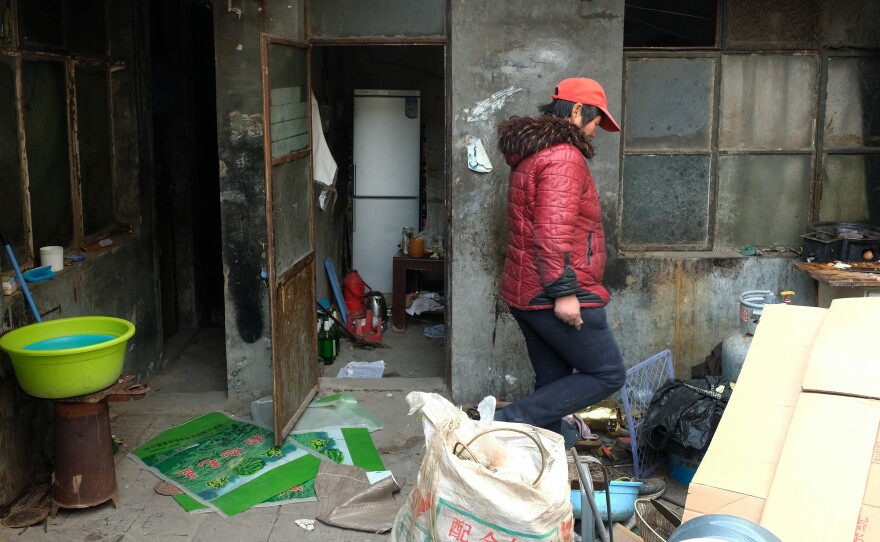 Authorities have given residents in Jiugong Township of Beijing, many of whom are migrant laborers, just days to clear out before they shut off all electricity and water.