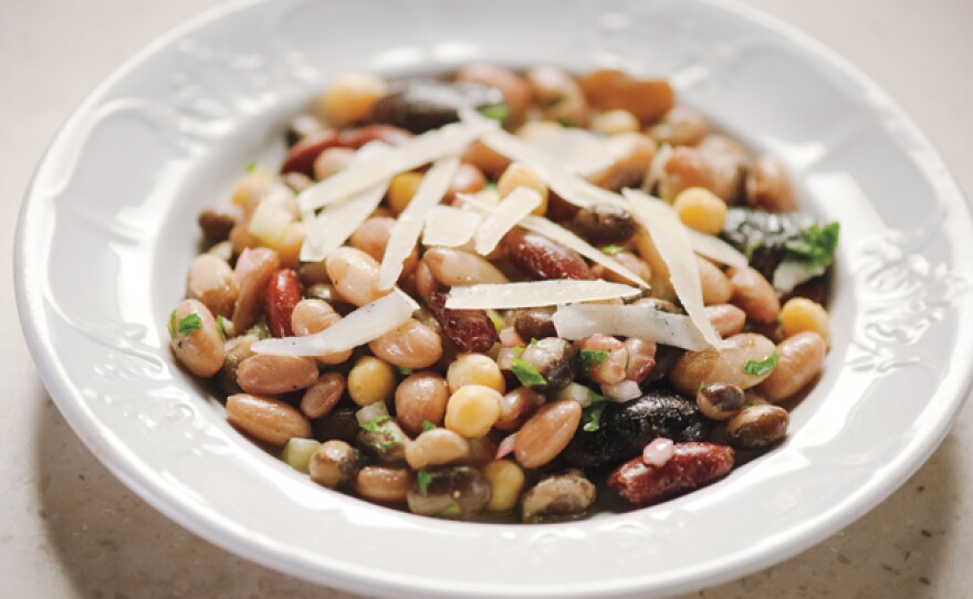 Martha Stewart's Seven Bean Salad from the "Legumes" episode. Martha sheds light on the wide world of legumes, exploring the many available varieties and how to cook them using three different methods: stovetop, oven and pressure cooker.