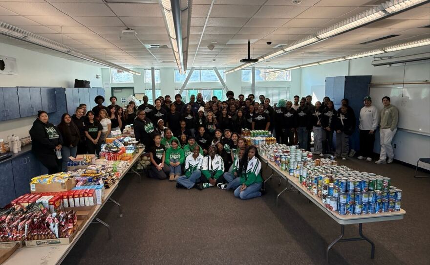 A Thanksgiving food drive hosted by mutual aid group Feeding Daygo, Nov. 23, 2025.