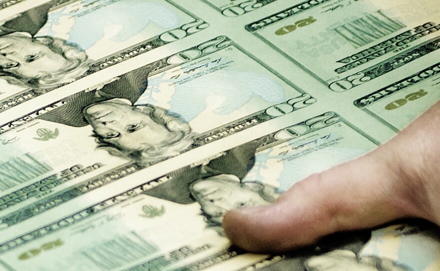 The economy is still a big issue but Washington isn't doing much about it.