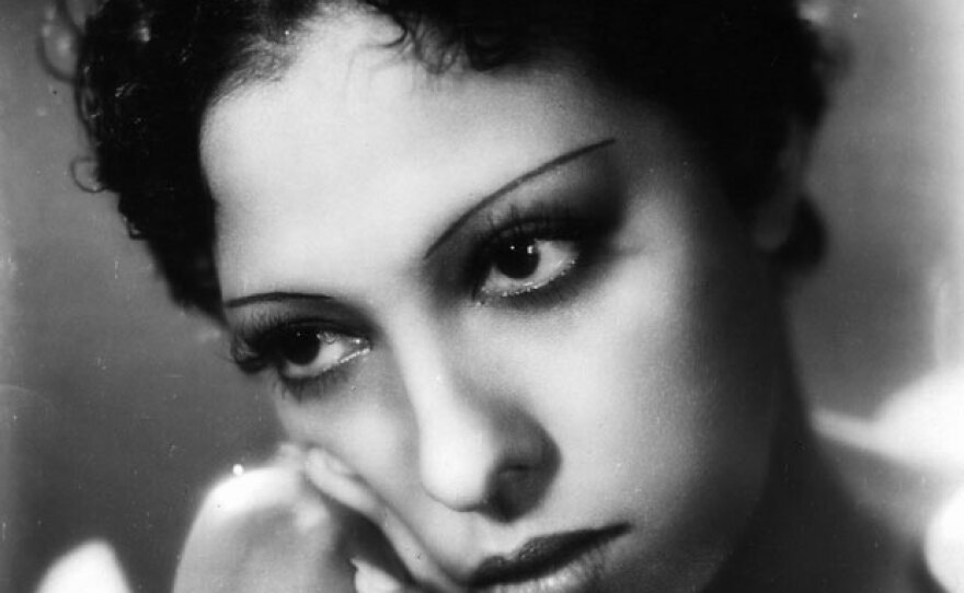 Portrait of Josephine Baker, January 1, 1932 (Agency reference - 85334201).