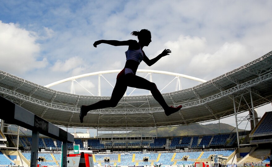 Zulema Arenas #548 of Peru competes in the women's 3000 meter steeplechase during the Ibero American Athletics Championships - Aquece Rio Test Event for the Rio 2016 Olympics at Olympic Stadium on May 14, 2016 in Rio de Janeiro.