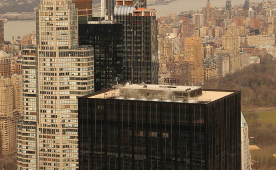 Skyline with One57 in New York City.