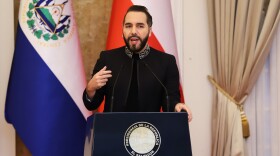 El presidente de El Salvador, Nayib Bukele, habla durante una conferencia de prensa con el presidente electo de Chile en el palacio presidencial en San Salvador, El Salvador, el viernes 30 de enero de 2026.