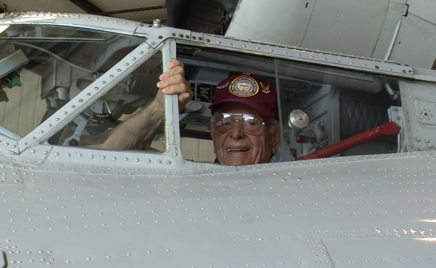 Ed Davidson, 91, recalled his experience of flying a B-17 in WWII, during his visit to the Greatest Generation Naval Museum, April 30, 2015.