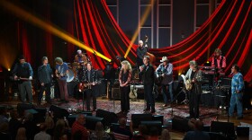 After an encore of “Will the Circle Be Unbroken,” Jerry Douglas, Jackson Browne, Sam Bush, Jimmie Fadden, Jeff Hanna, Alison Krauss, Byron House, Vince Gill, Jerry Jeff Walker, John McEuen, Bob Carpenter, Jimmy Ibbotson get ready for their final curtain call.