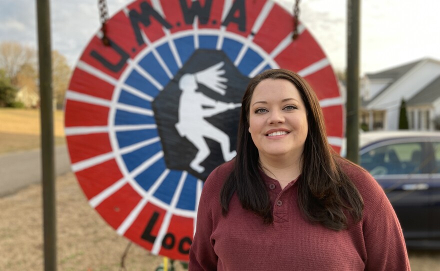 Cheri Goodwin helps organize the United Mine Workers of America pantry for striking workers in Brookwood, Alabama.