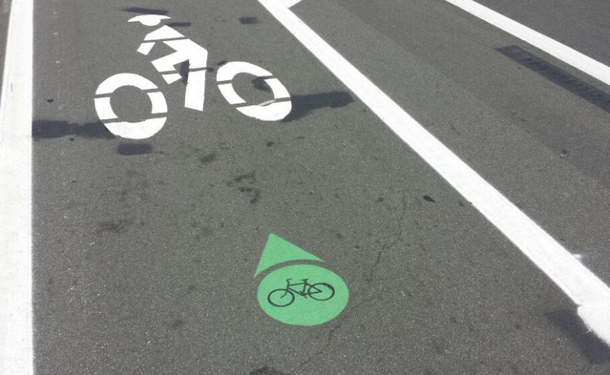 The green symbols that mark off the San Diego Bike Loop.