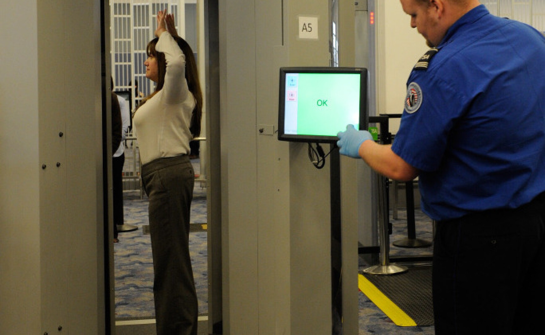 Tsa Security Scanner With Modesty In Mind, TSA Rolls Out New Body Scans | KPBS Public Media