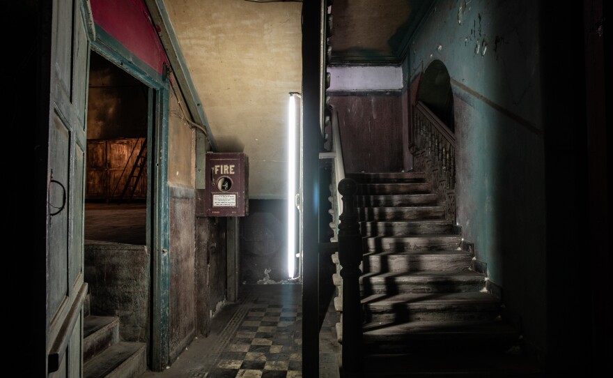 The building that houses Mumbai's Capitol cinema was constructed in 1879. It opened to the public in 1928 and is one of the city's oldest movie theaters and cinema halls. It is permanently shut now.