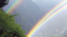 A twin rainbow.