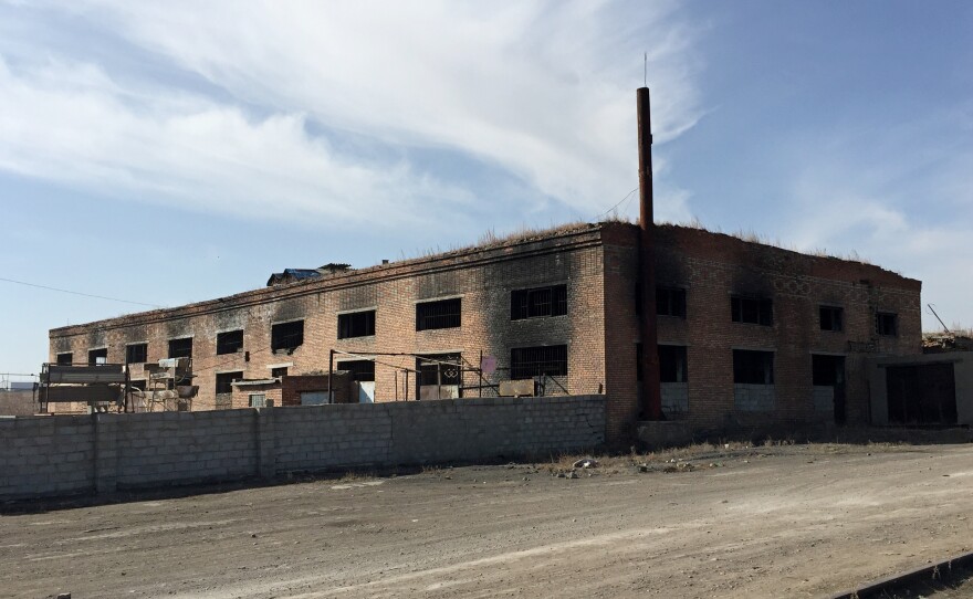 The state mine of Nalaikh was established in the 1920s by the Soviets. It was abandoned in the 1990s. Now, workers, family and friends who have pooled their money to buy equipment, extract what's left from the mine.