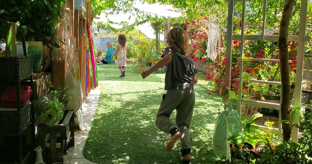 Crisis de costo: La mitad de las familias del condado de San Diego con niños pequeños enfrentan dificultades financieras