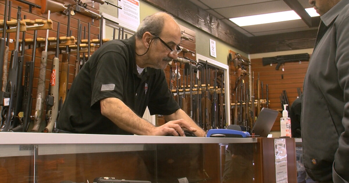 Feds: Straw-bought guns a 'major' source of firearms for gangs, cartels