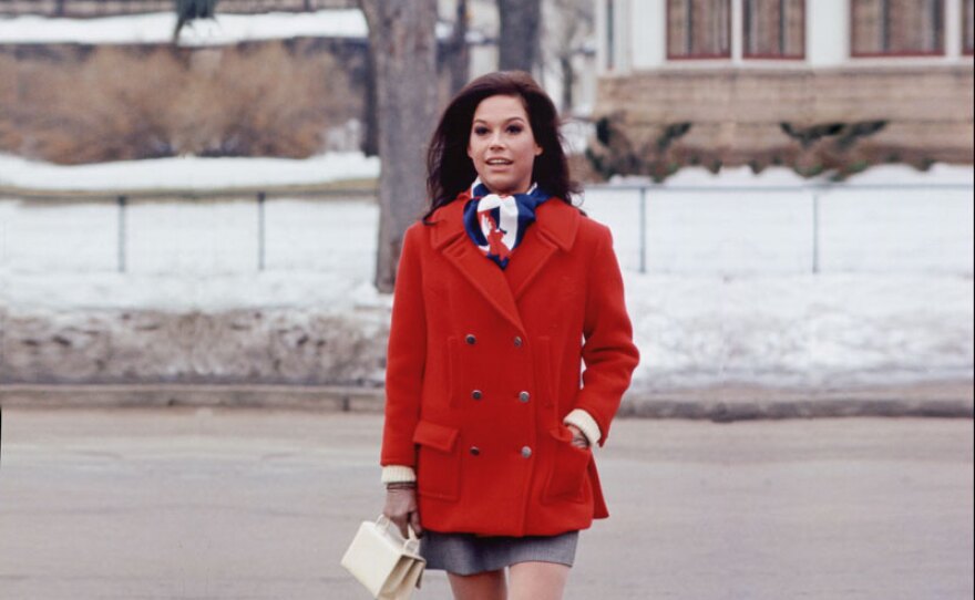 Mary Tyler Moore in Minneapolis, Minn.