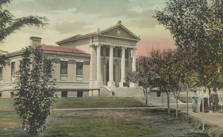 Carnegie Public Library in El Paso, Texas, maybe 1909.