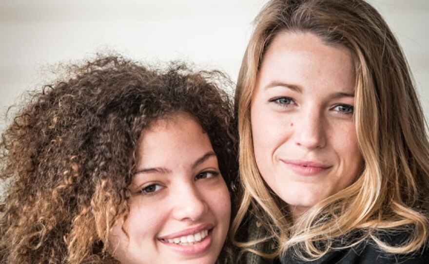 Savannah and Blake Lively on location for A PATH APPEARS in Boston, Mass.