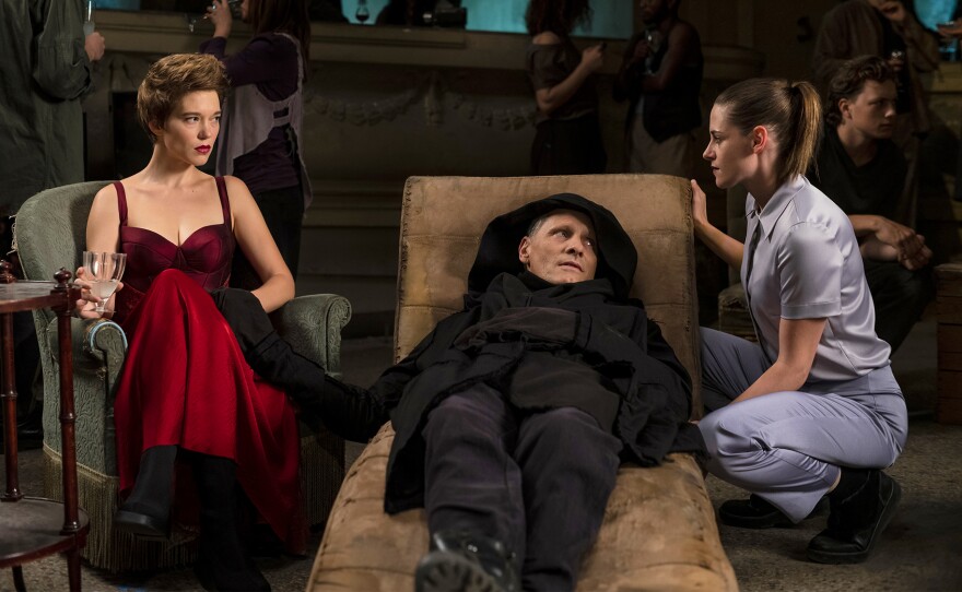 Caprice (Léa Seydoux) and Saul (Viggo Mortensen) are performance artists and Timlin (Kristen Stewart) is part of a secret network trying to catalogue new organs in David Cronenberg's "Crimes of the Future."