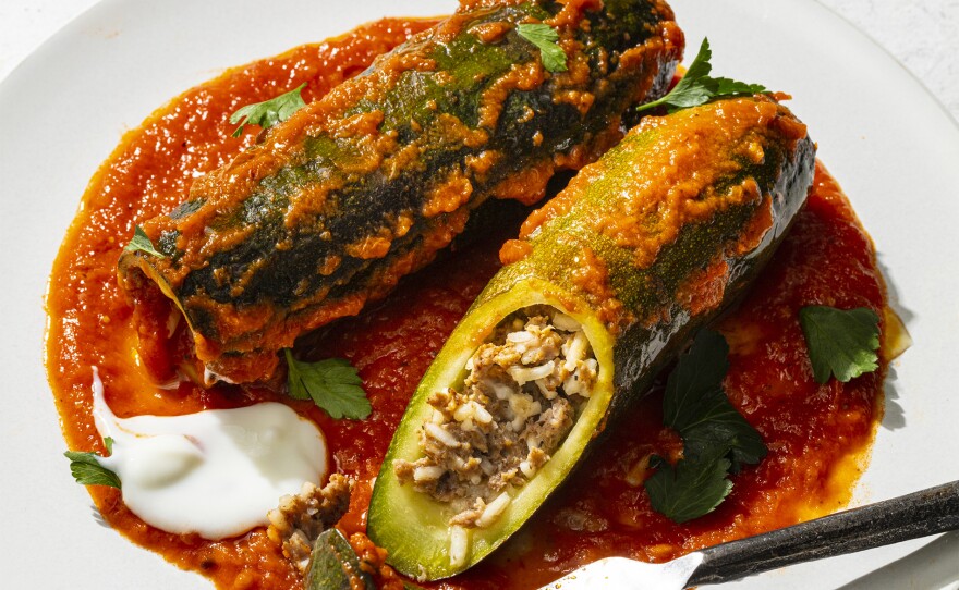 Kousa Mihshi (Lebanese Stuffed Squash)