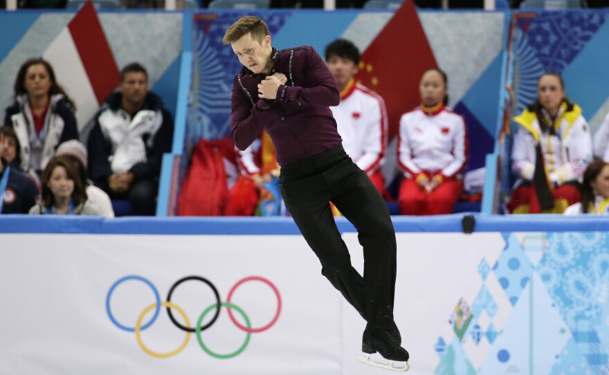 Jeremy Abbott suffered a brutal fall during his short program Thursday.