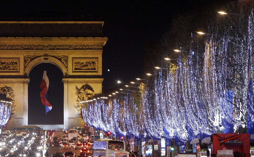 The Arc de Triomphe in Paris as part of the city's Christmas celebrations (2007).