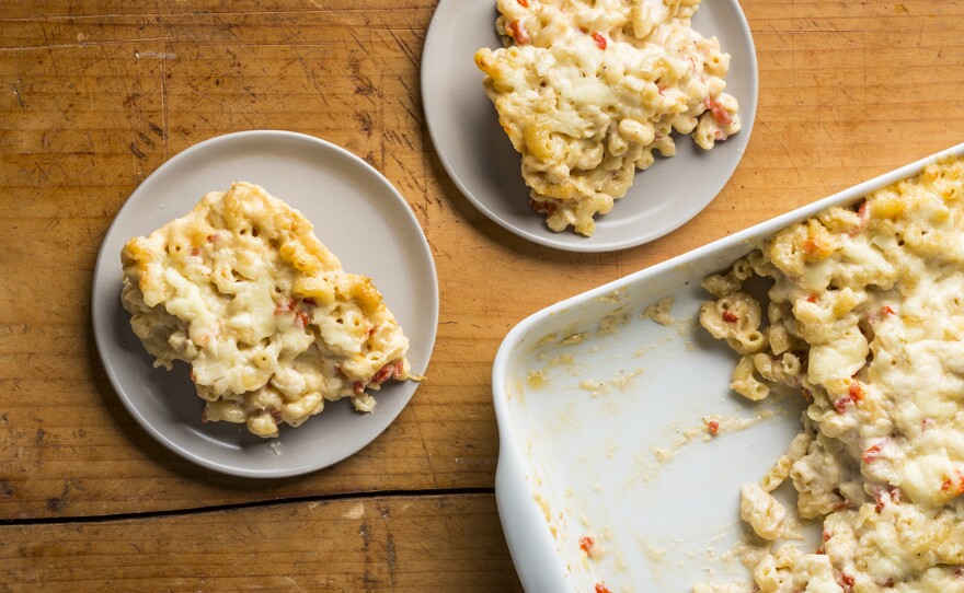 Creamy Pimento Mac and Cheese