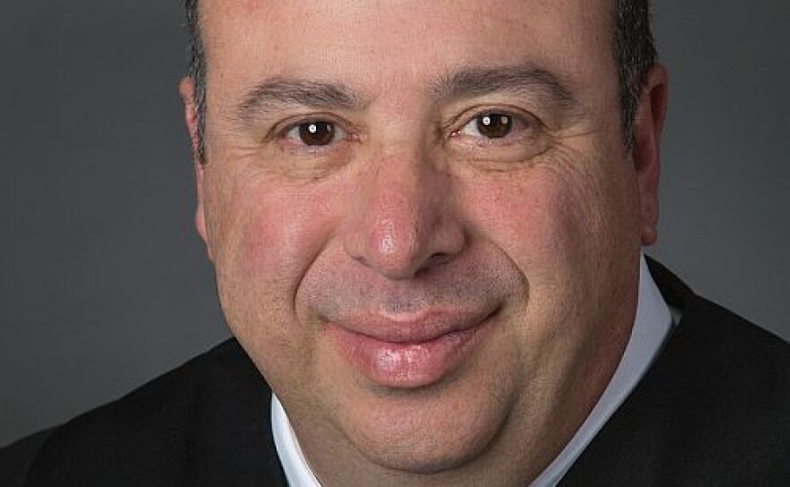Rick Magnis, as newly elected criminal court judge in Dallas in 2007, opened an evidentiary hearing where the case began to unravel.