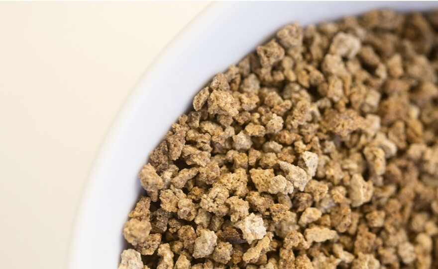 The Original Grape-Nuts, which now bear a non-GMO label, no longer contain vitamins A, D, B-12 and B-2.