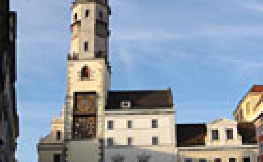 City hall marks the Görlitz skyline.