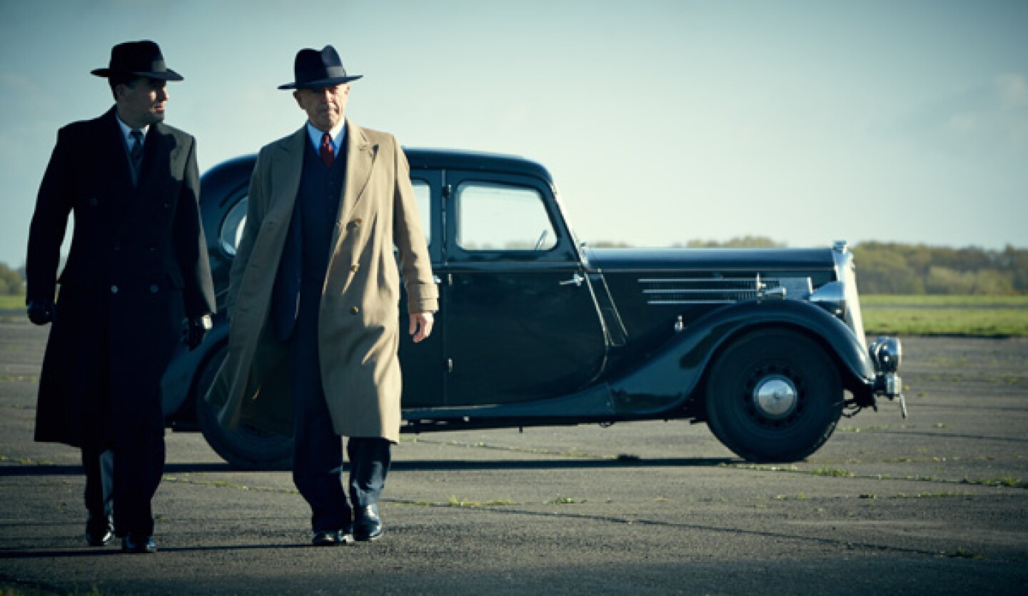 Michael Kitchen (right) as DCS Christopher Foyle.