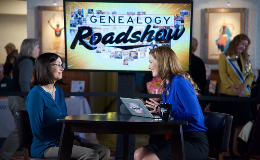 Janet Mansfield and Genealogist Mary Tedesco.