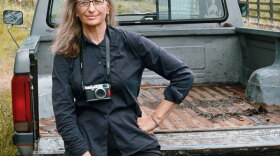 In 2000, the Library of Congress declared Annie Leibovitz to be a <a href="http://www.loc.gov/about/awardshonors/livinglegends/bio/leibovitza.html">Living Legend</a>. Leibovitz lives in New York with her three children.
