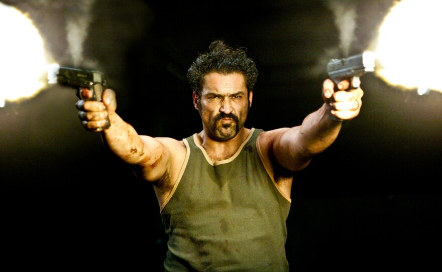 Jean-Pierre Martins is one of the cops in "La Horde"